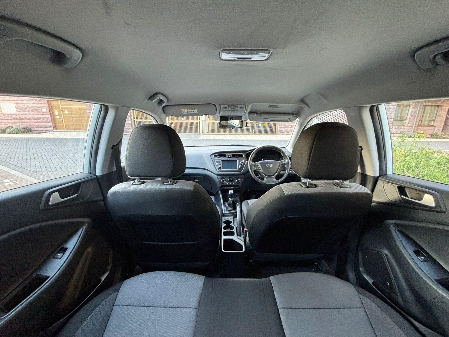 Used Hyundai i20 2020 for sale - 77940386: Photo 41