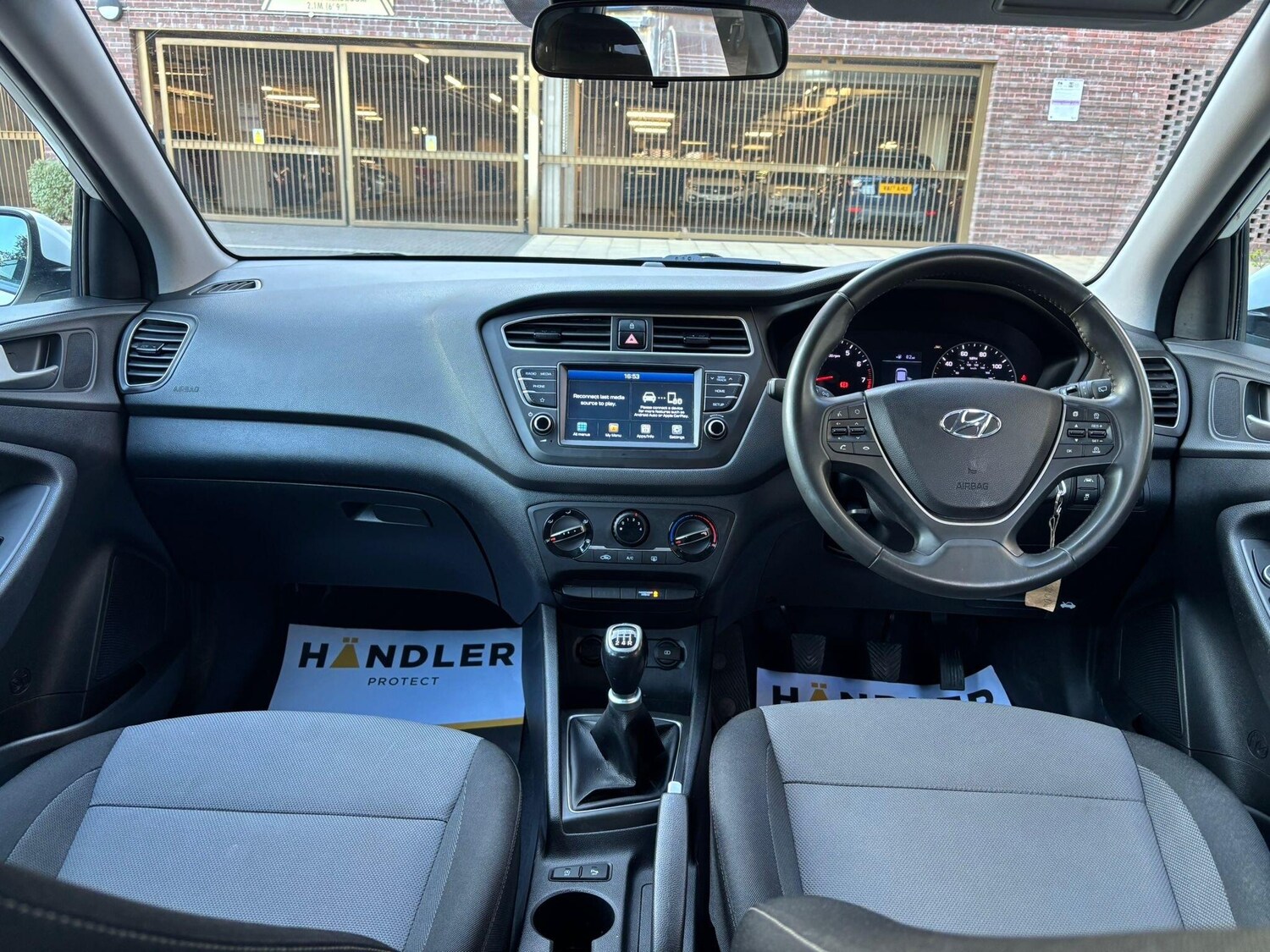 Used Hyundai i20 2020 for sale - 77940386: Photo 44