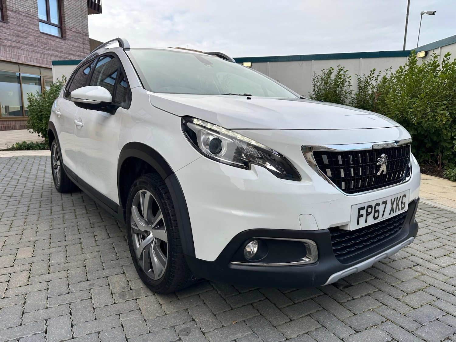 Used Peugeot 2008 2017 for sale - 76597247: Photo 11