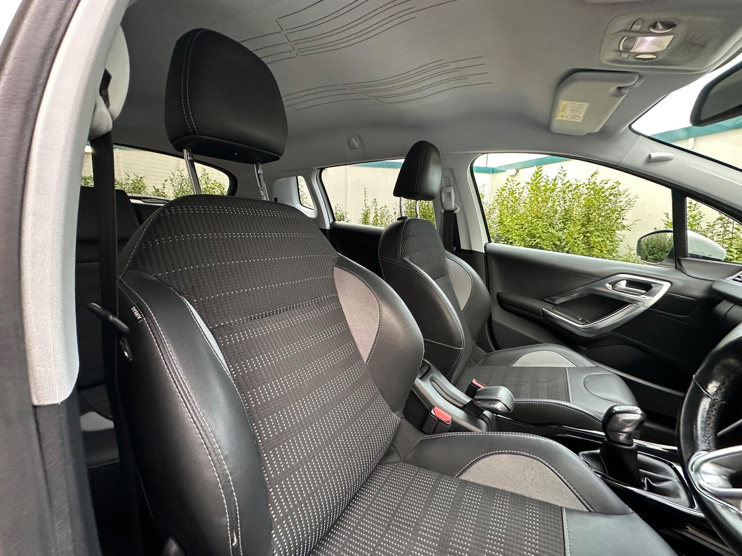 Used Peugeot 2008 2017 for sale - 76597247: Photo 31