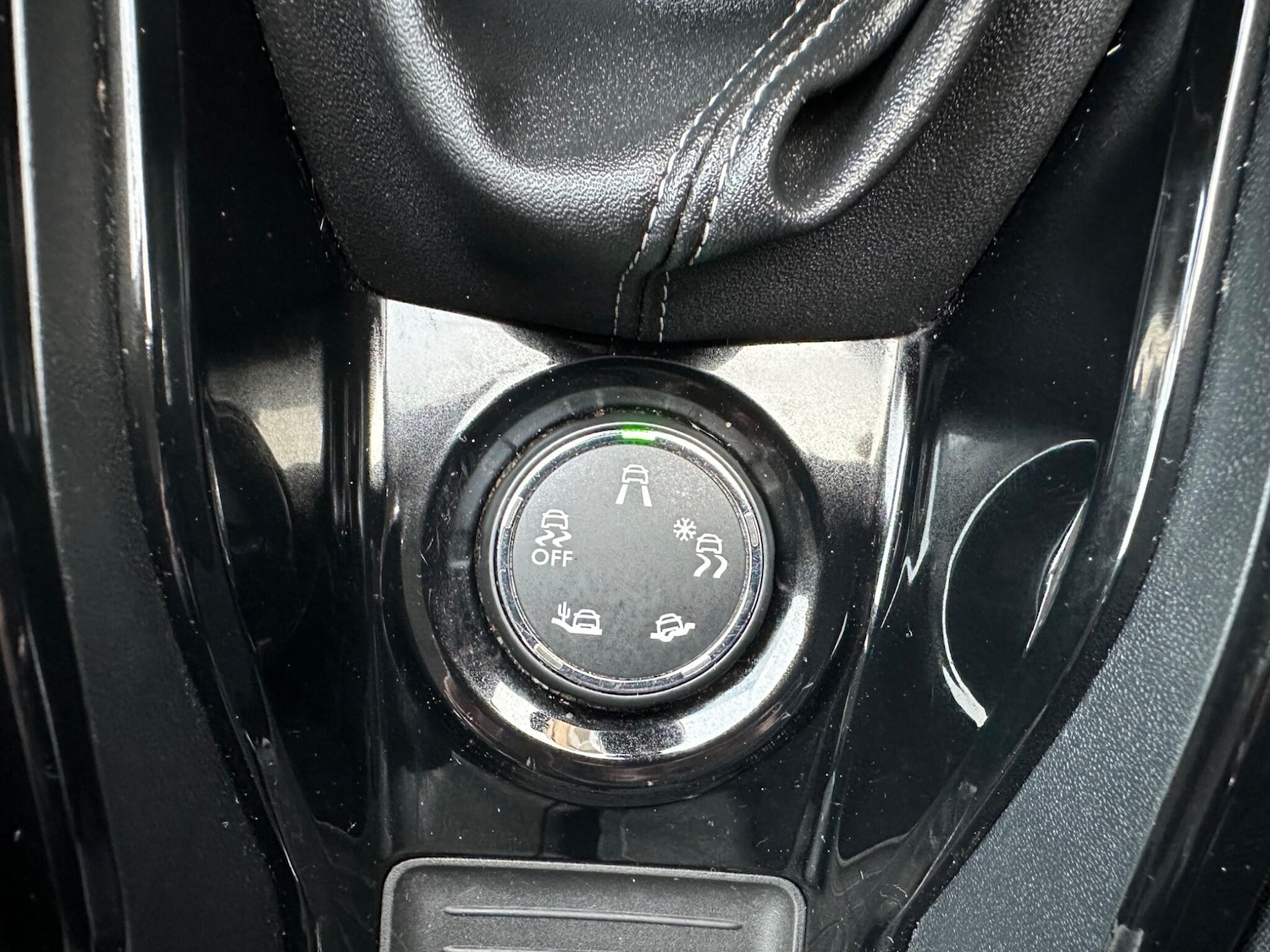 Used Peugeot 2008 2017 for sale - 76597247: Photo 40