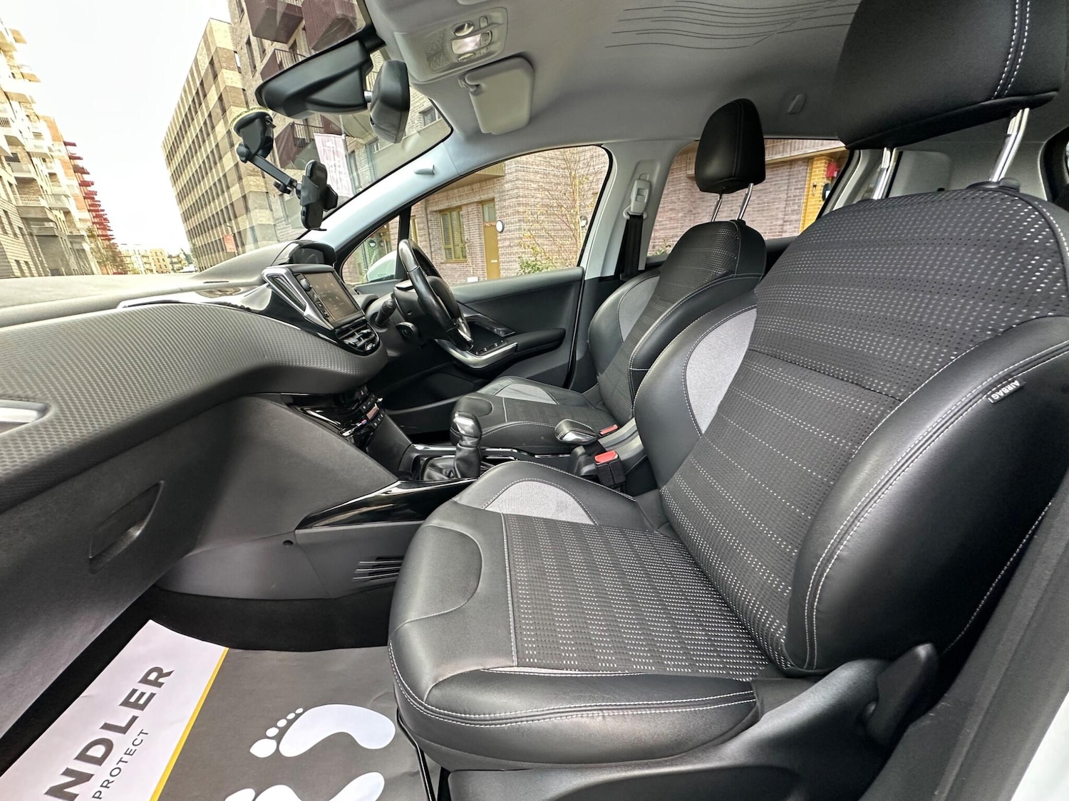 Used Peugeot 2008 2017 for sale - 76597247: Photo 47