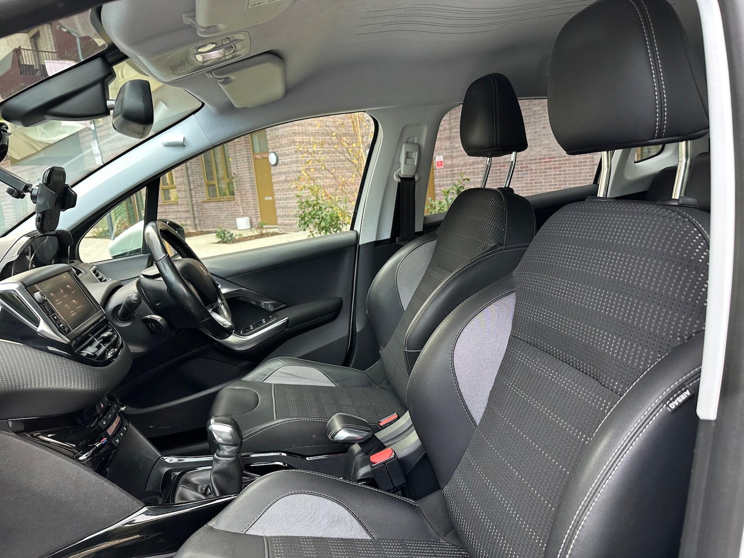 Used Peugeot 2008 2017 for sale - 76597247: Photo 48