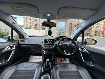 Used Peugeot 2008 2017 for sale - 76597247: Photo