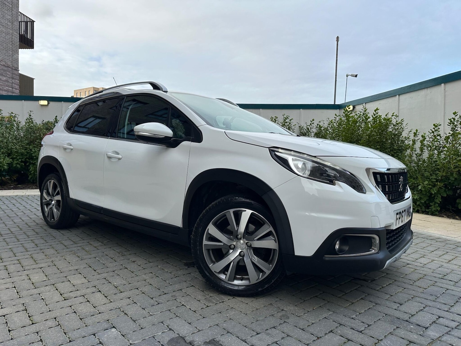 Used Peugeot 2008 2017 for sale - 76597247: Photo 8