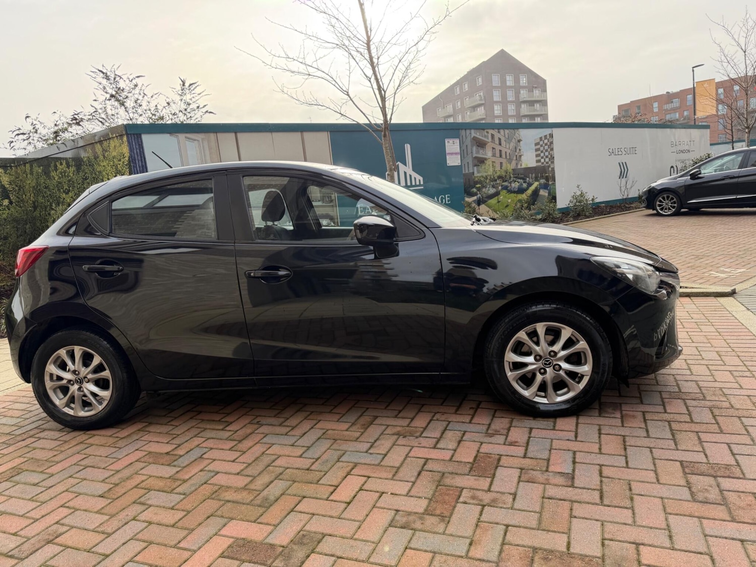 Used Mazda Mazda2 2016 for sale - 77344785: Photo 15