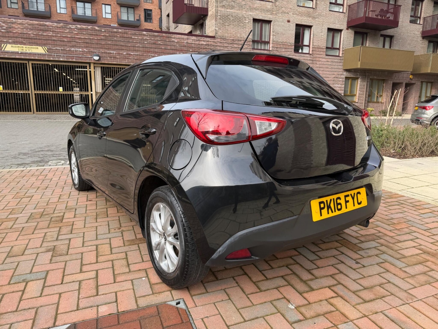 Used Mazda Mazda2 2016 for sale - 77344785: Photo 2