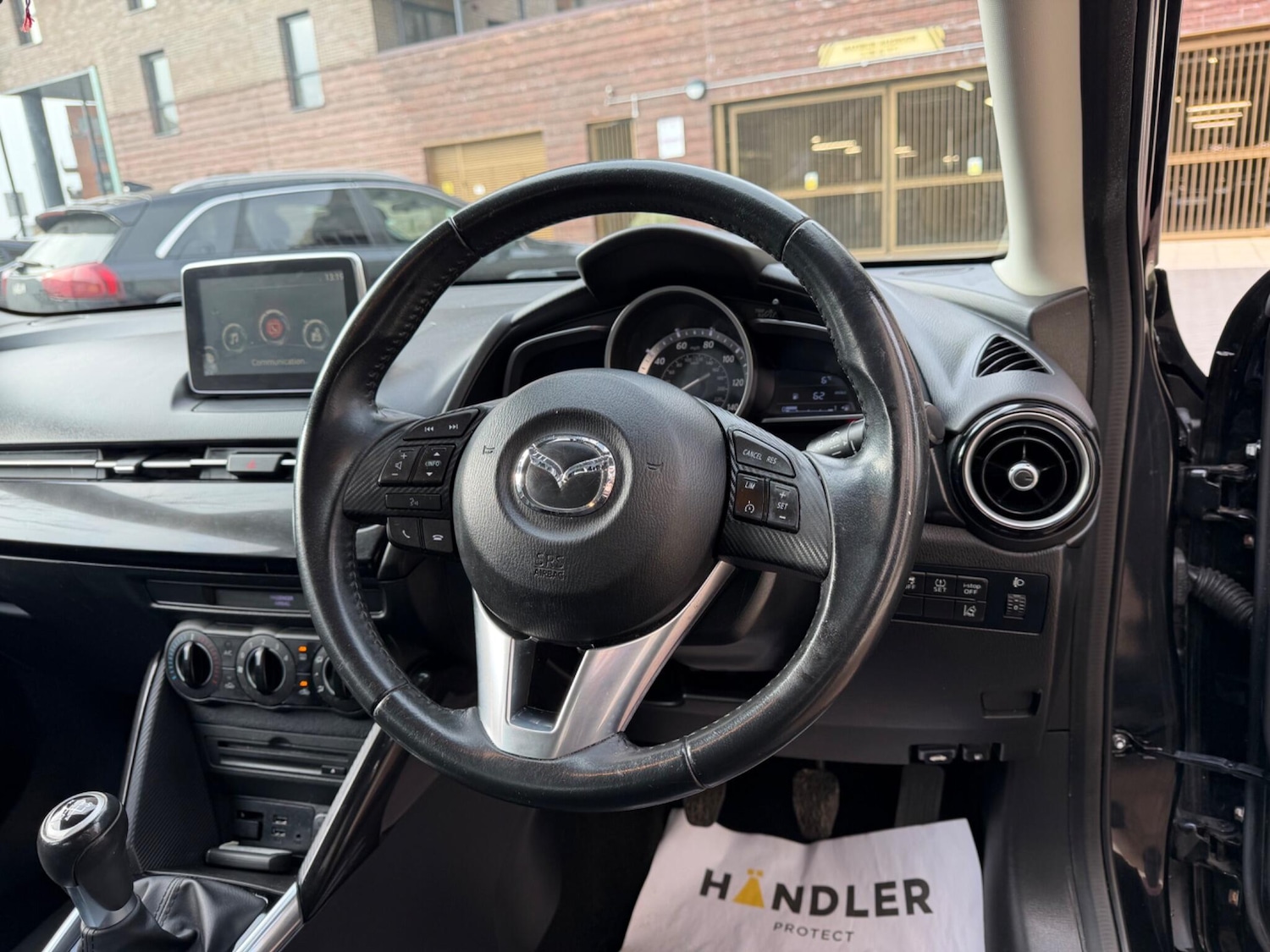 Used Mazda Mazda2 2016 for sale - 77344785: Photo 31