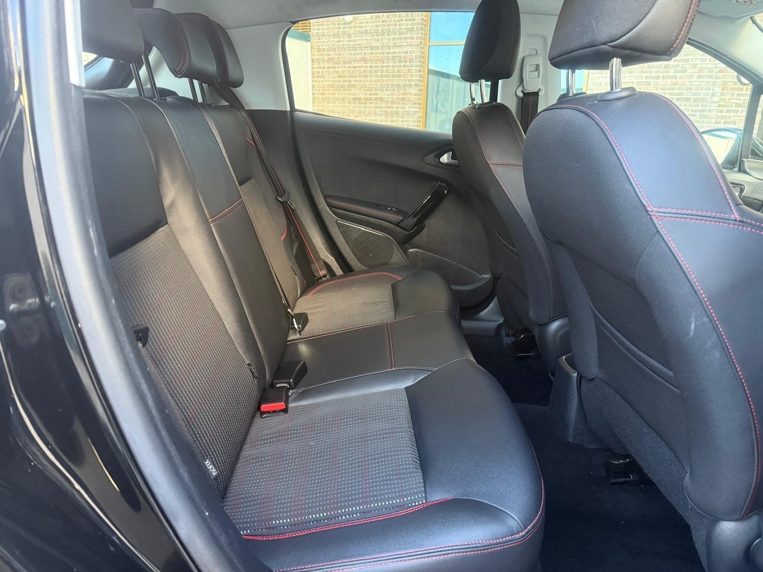 Used Peugeot 208 2017 for sale - 76377800: Photo 14