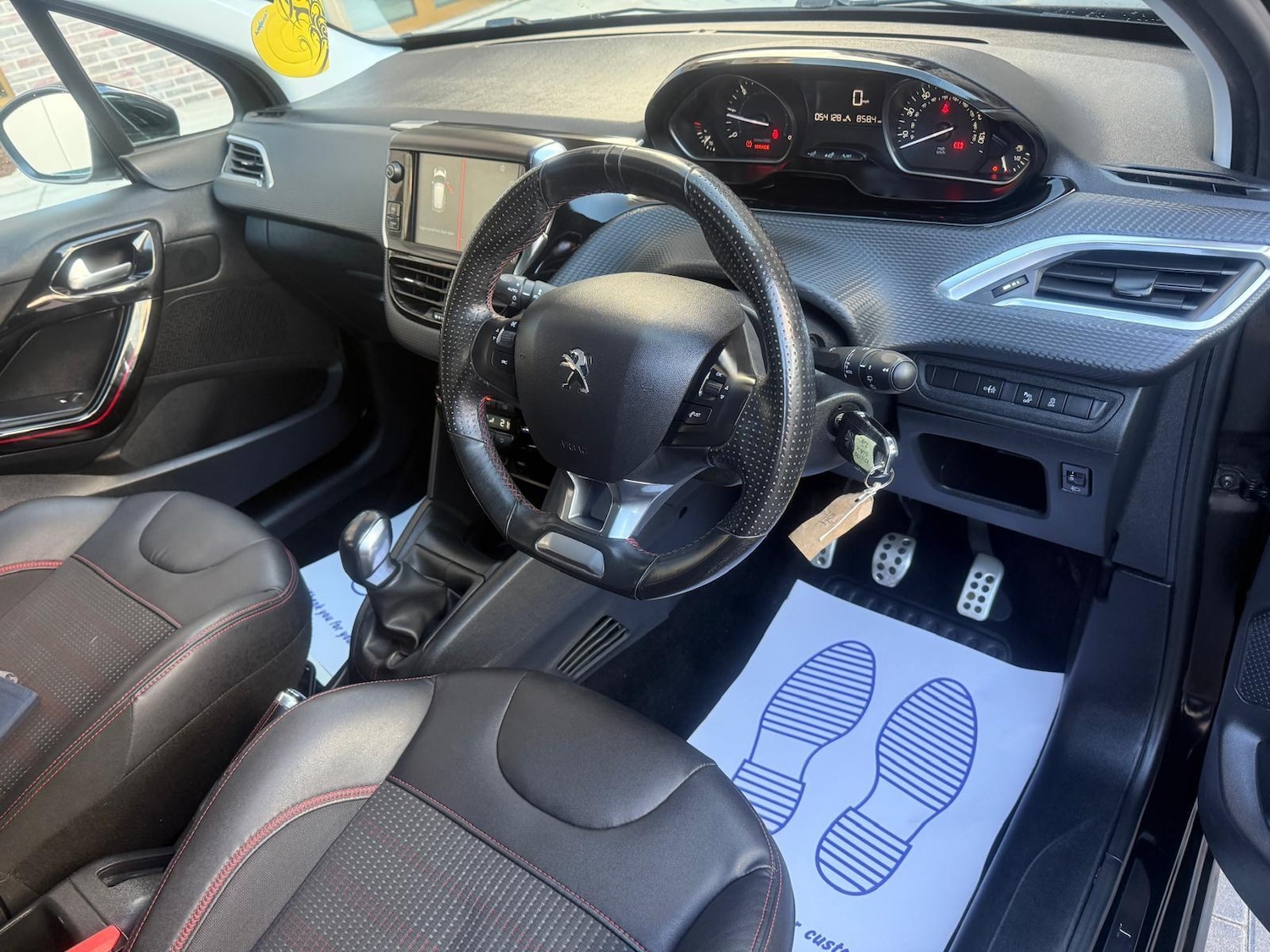 Used Peugeot 208 2017 for sale - 76377800: Photo 4