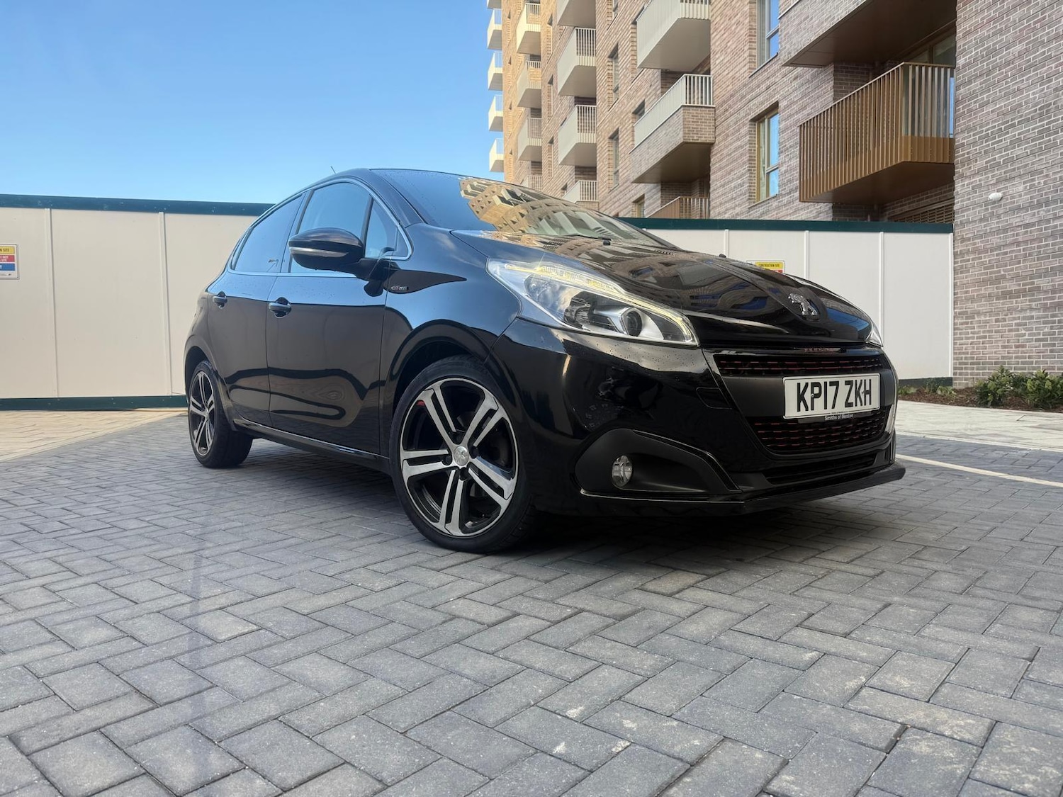 Used Peugeot 208 2017 for sale - 76377800: Photo 6