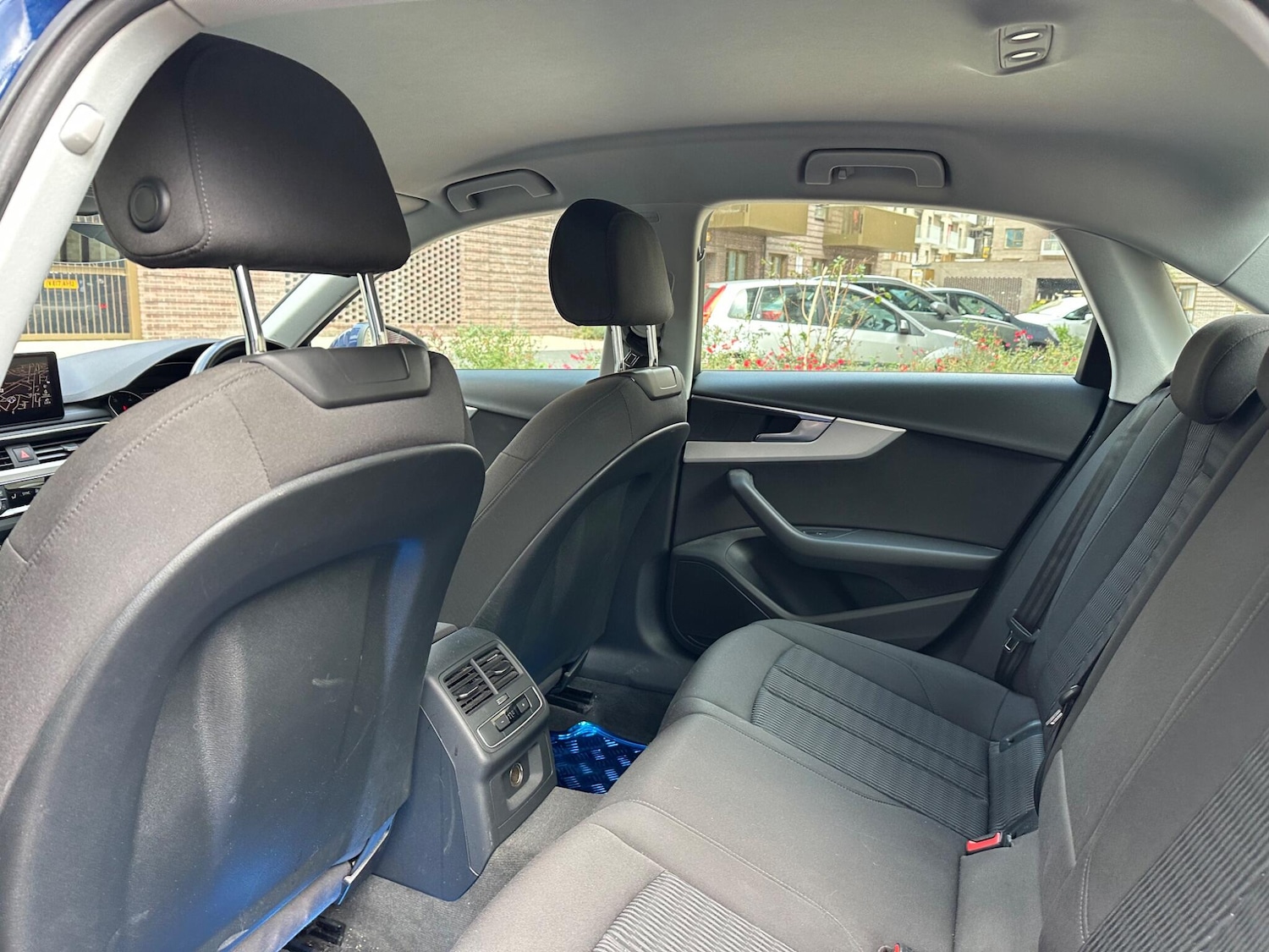 Used Audi A4 2016 for sale - 76258992: Photo 15