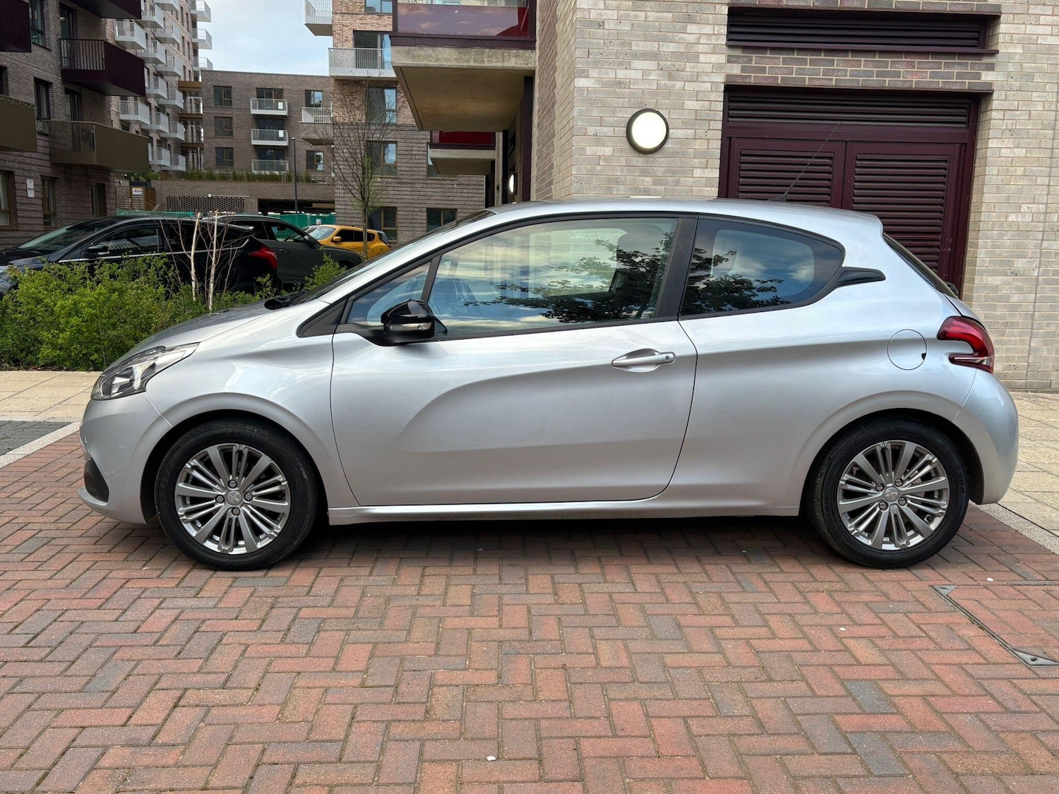 Used Peugeot 208 2017 for sale - 78073213: Photo 26