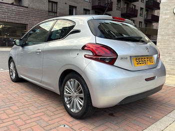 Used Peugeot 208 2017 for sale - 78073213: Photo
