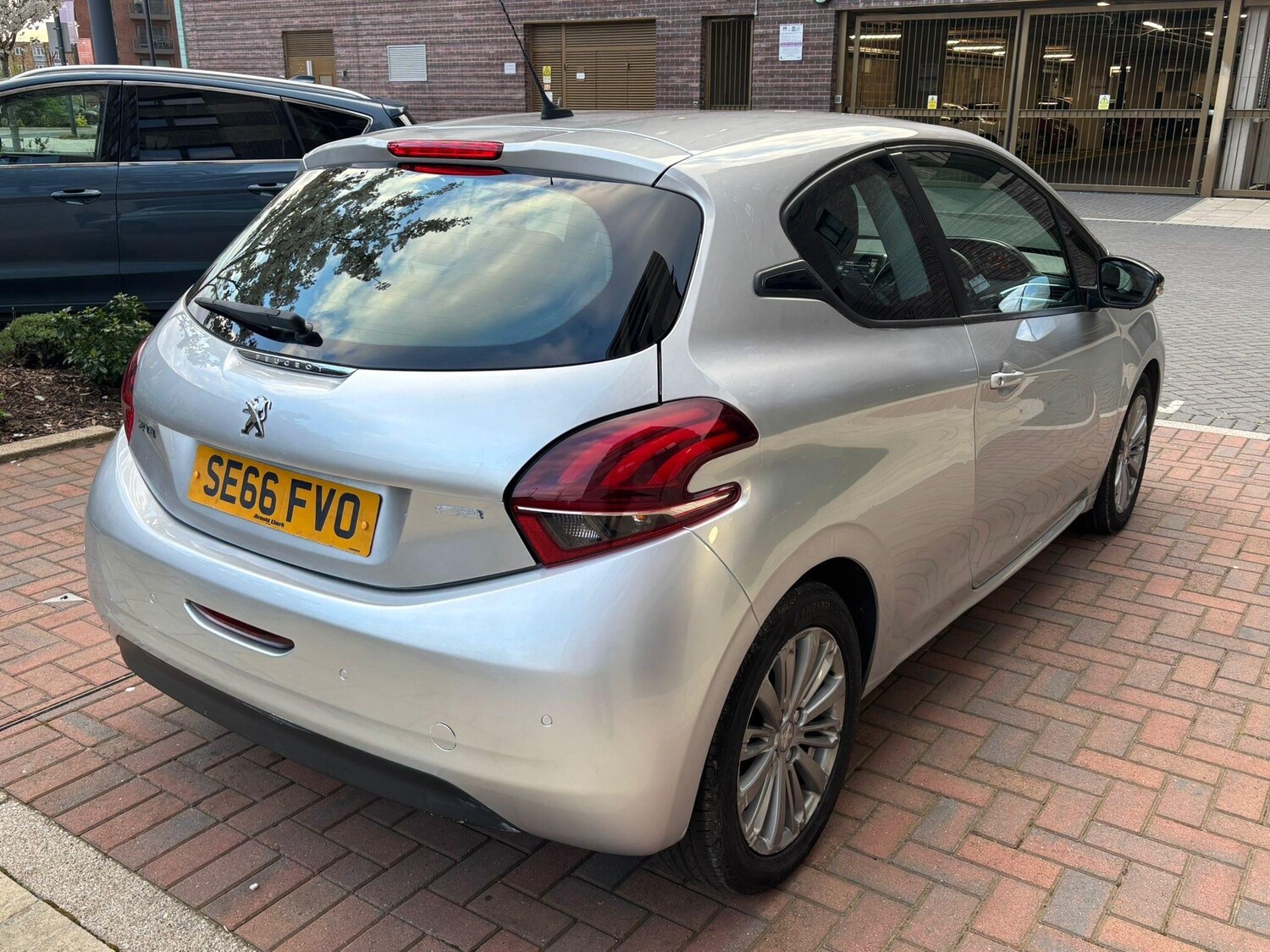 Used Peugeot 208 2017 for sale - 78073213: Photo 30