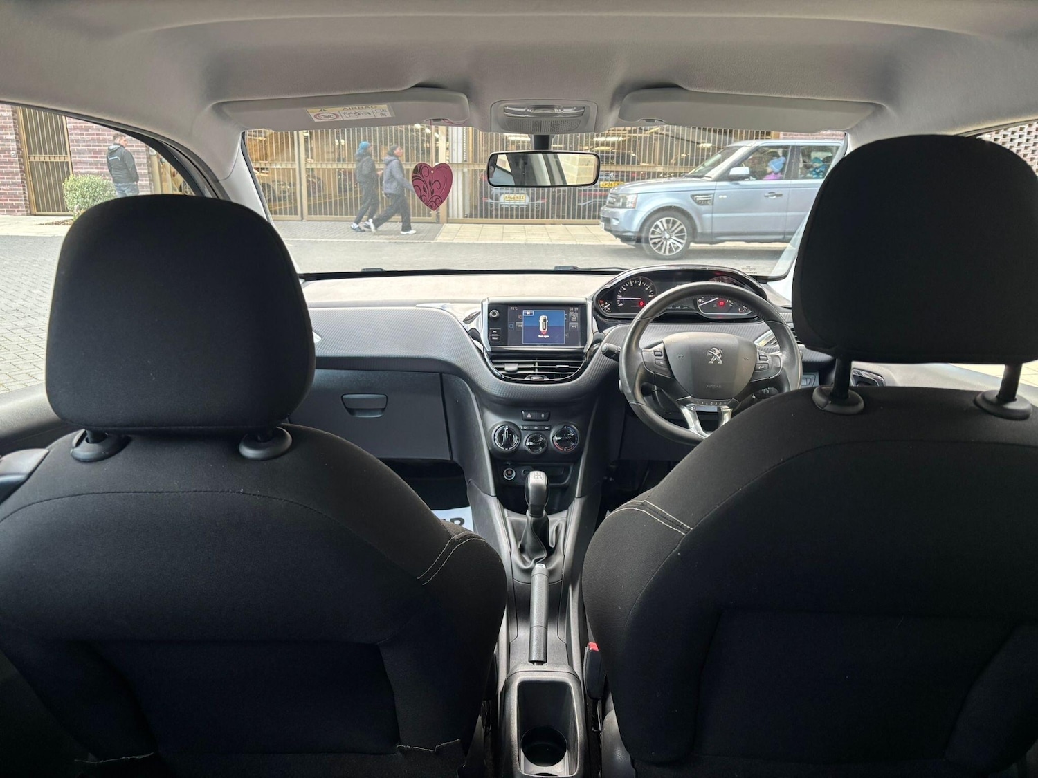 Used Peugeot 208 2017 for sale - 78073213: Photo 32