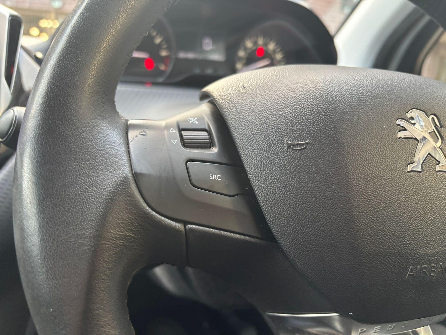 Used Peugeot 208 2017 for sale - 78073213: Photo 37