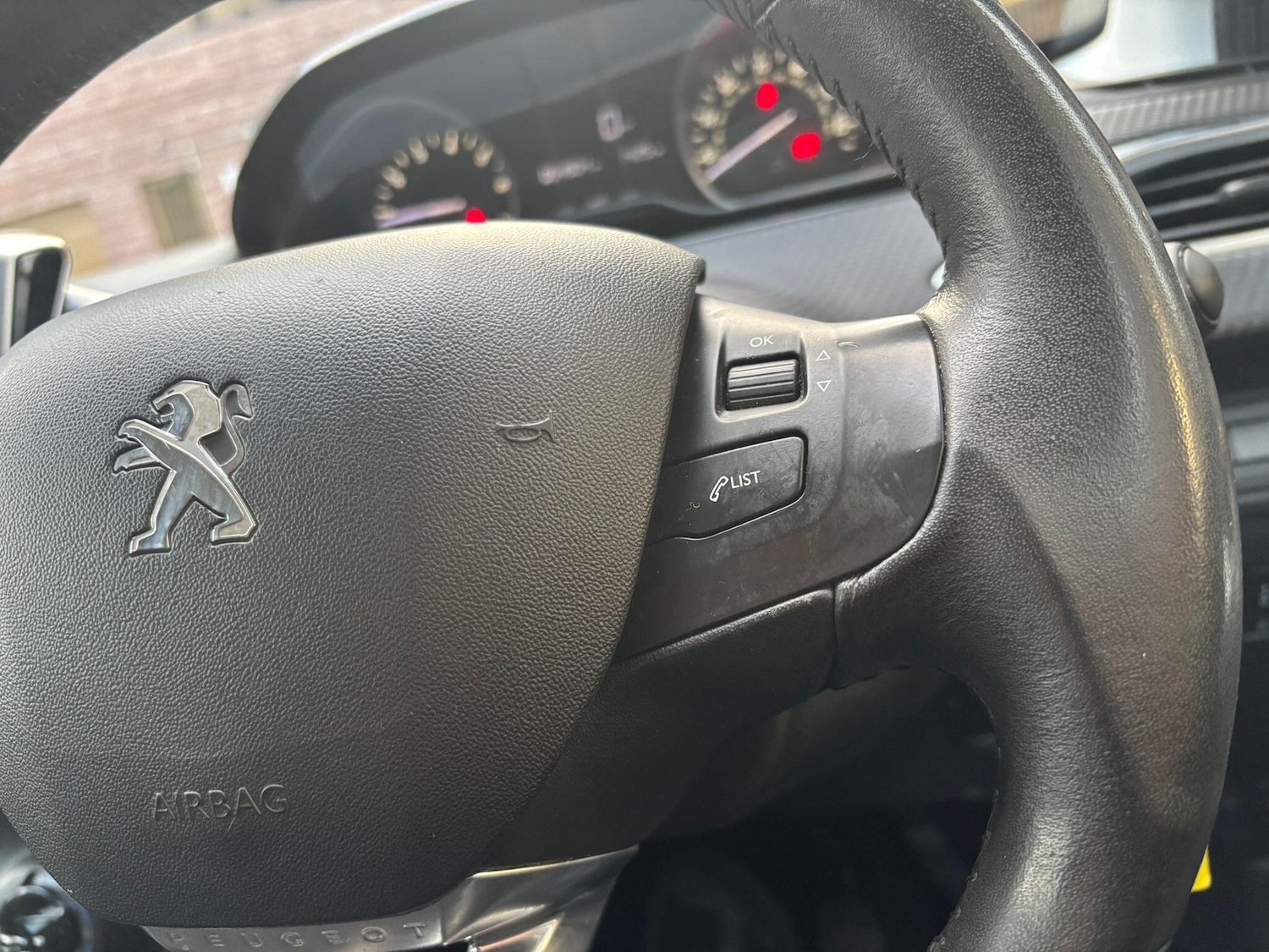 Used Peugeot 208 2017 for sale - 78073213: Photo 38