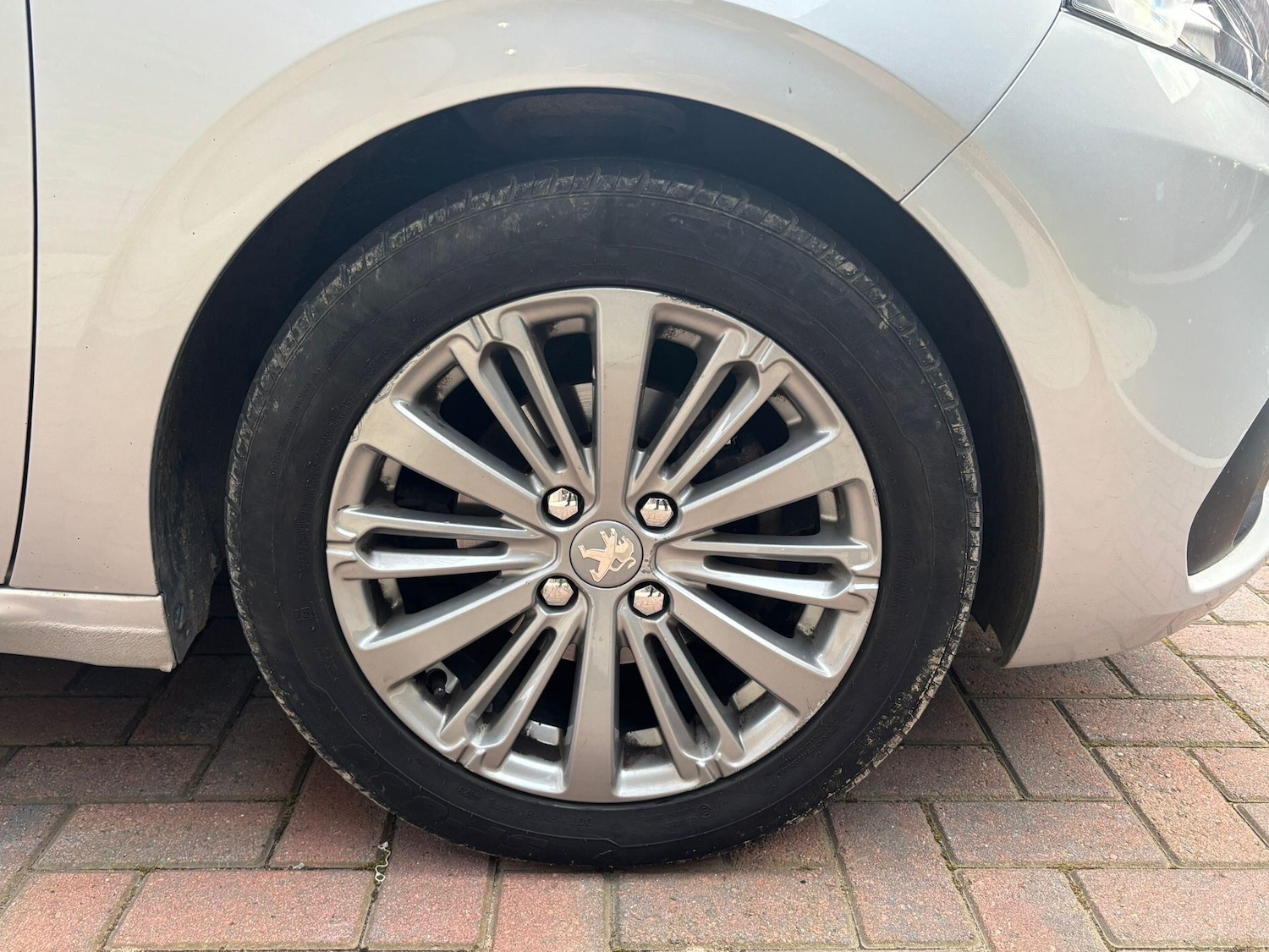 Used Peugeot 208 2017 for sale - 78073213: Photo 39