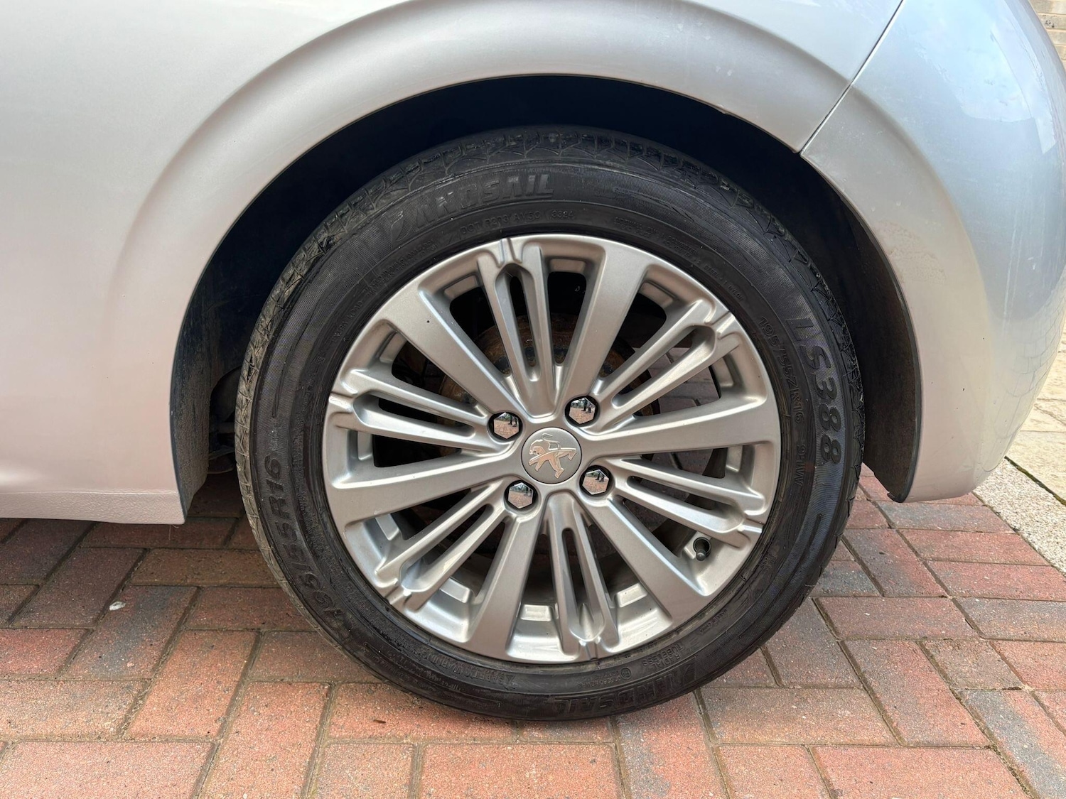 Used Peugeot 208 2017 for sale - 78073213: Photo 41