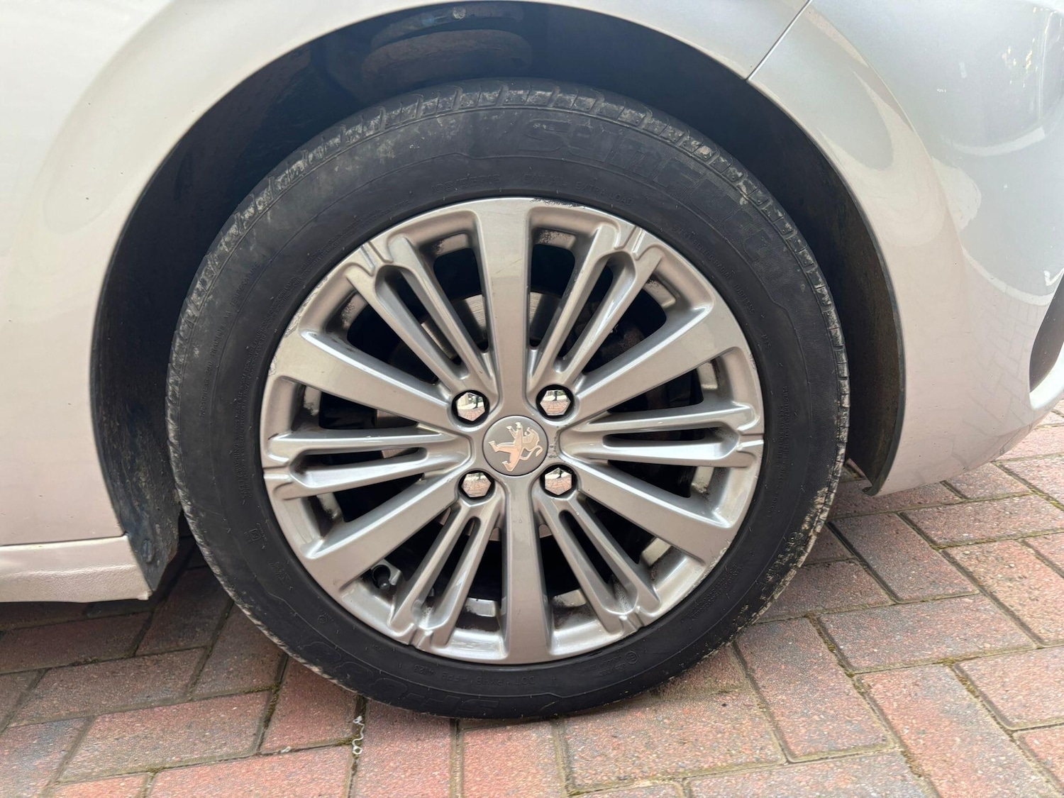 Used Peugeot 208 2017 for sale - 78073213: Photo 43