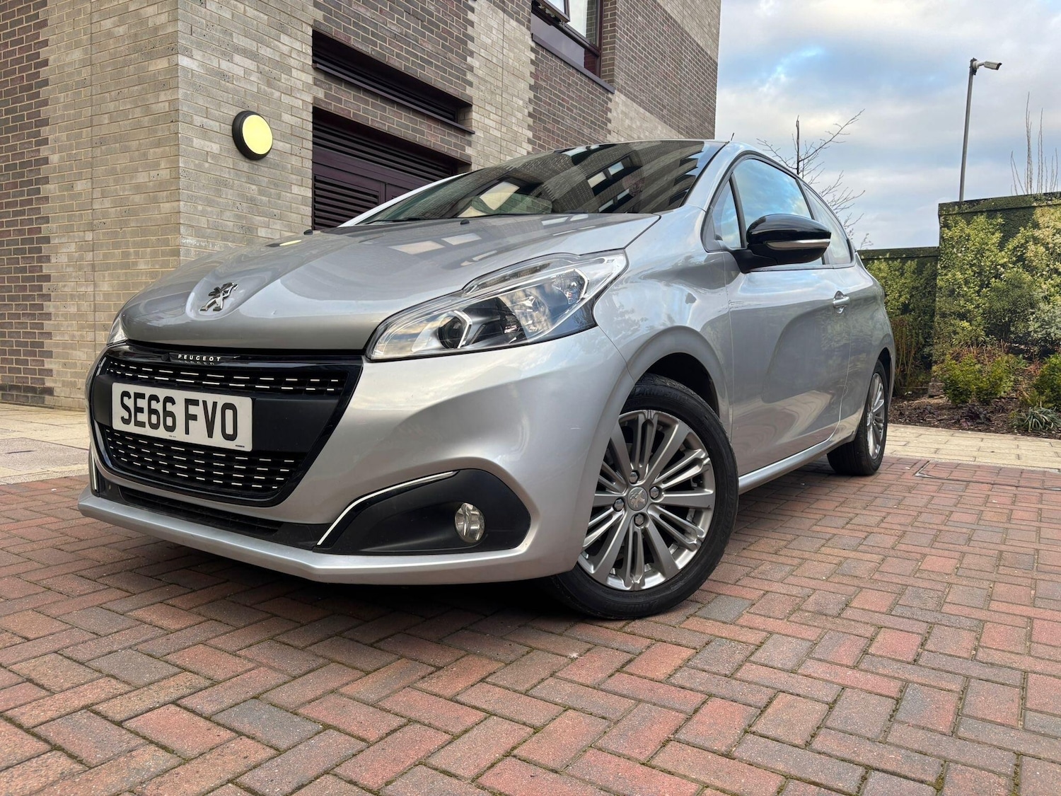 Used Peugeot 208 2017 for sale - 78073213: Photo 6