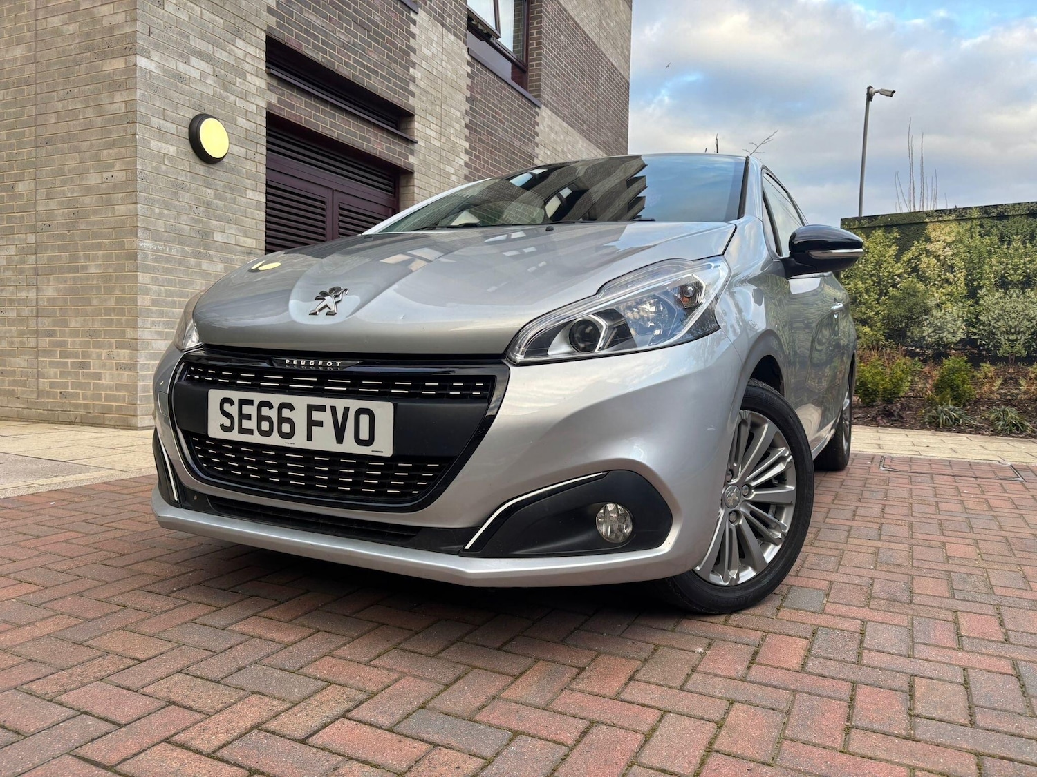 Used Peugeot 208 2017 for sale - 78073213: Photo 8