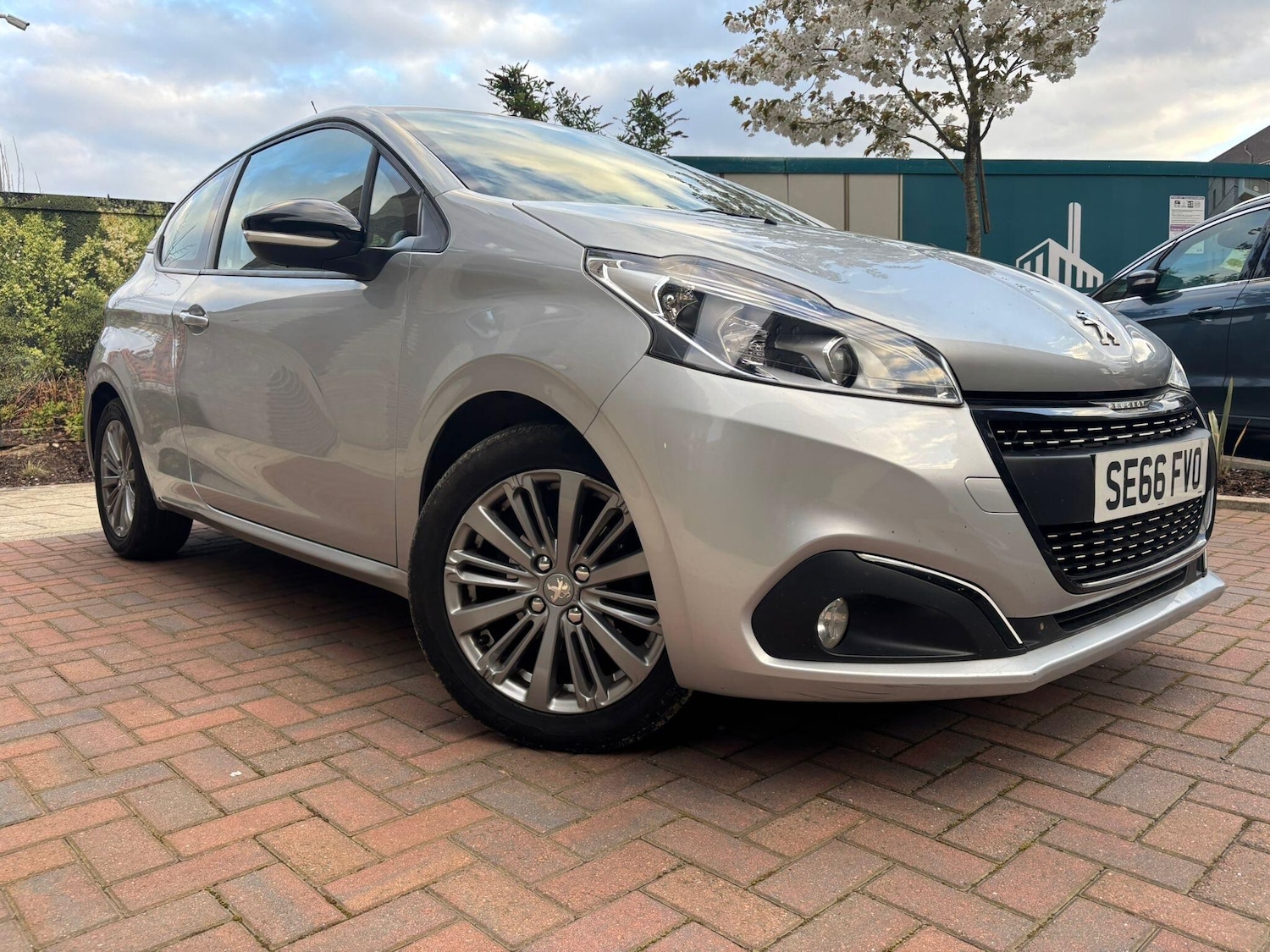 Used Peugeot 208 2017 for sale - 78073213: Photo 9
