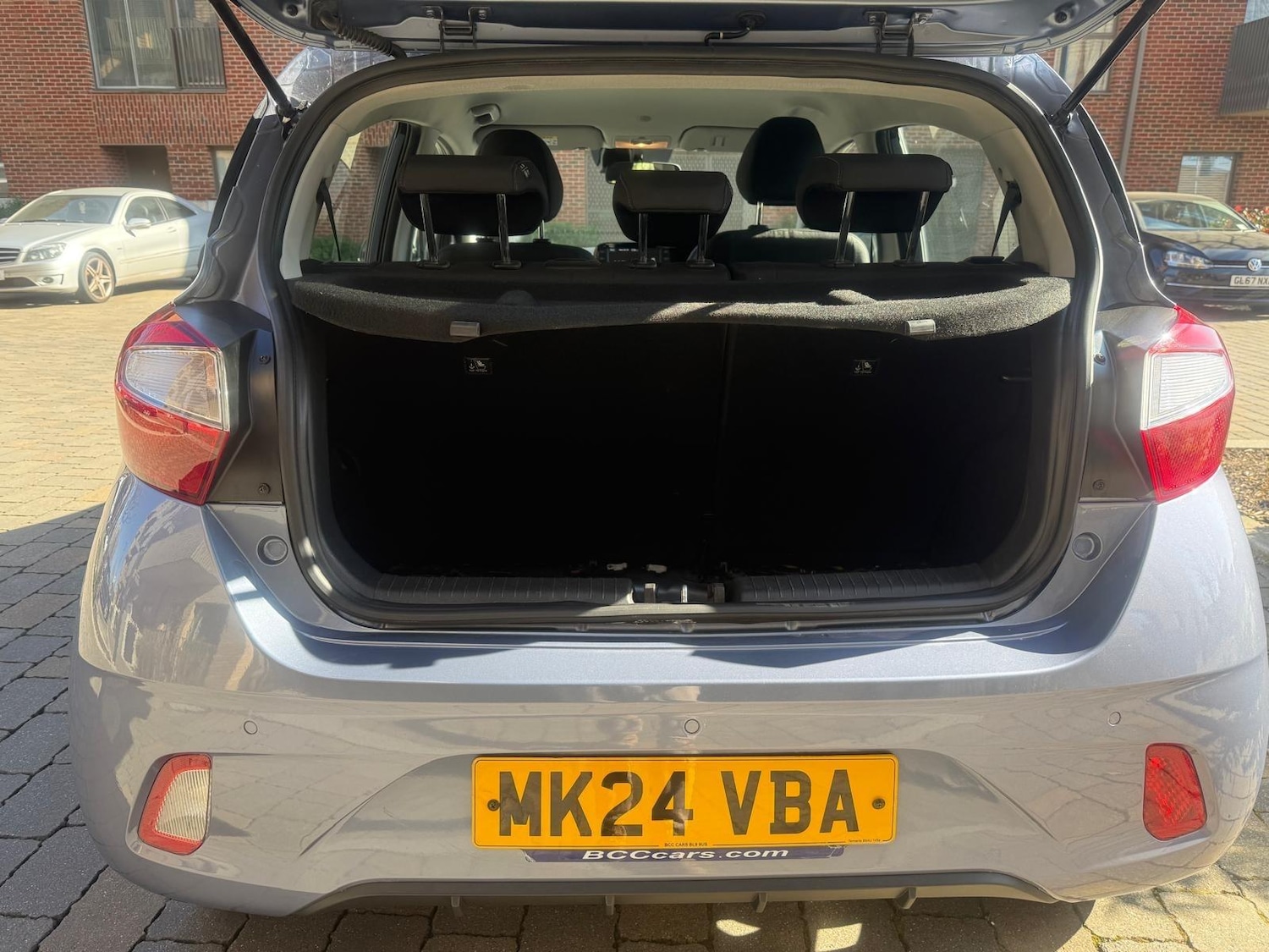 Used Hyundai i10 2024 for sale - 76991899: Photo 19