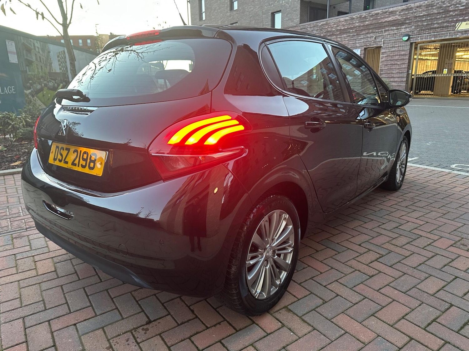 Used Peugeot 208 2019 for sale - 76671240: Photo 2