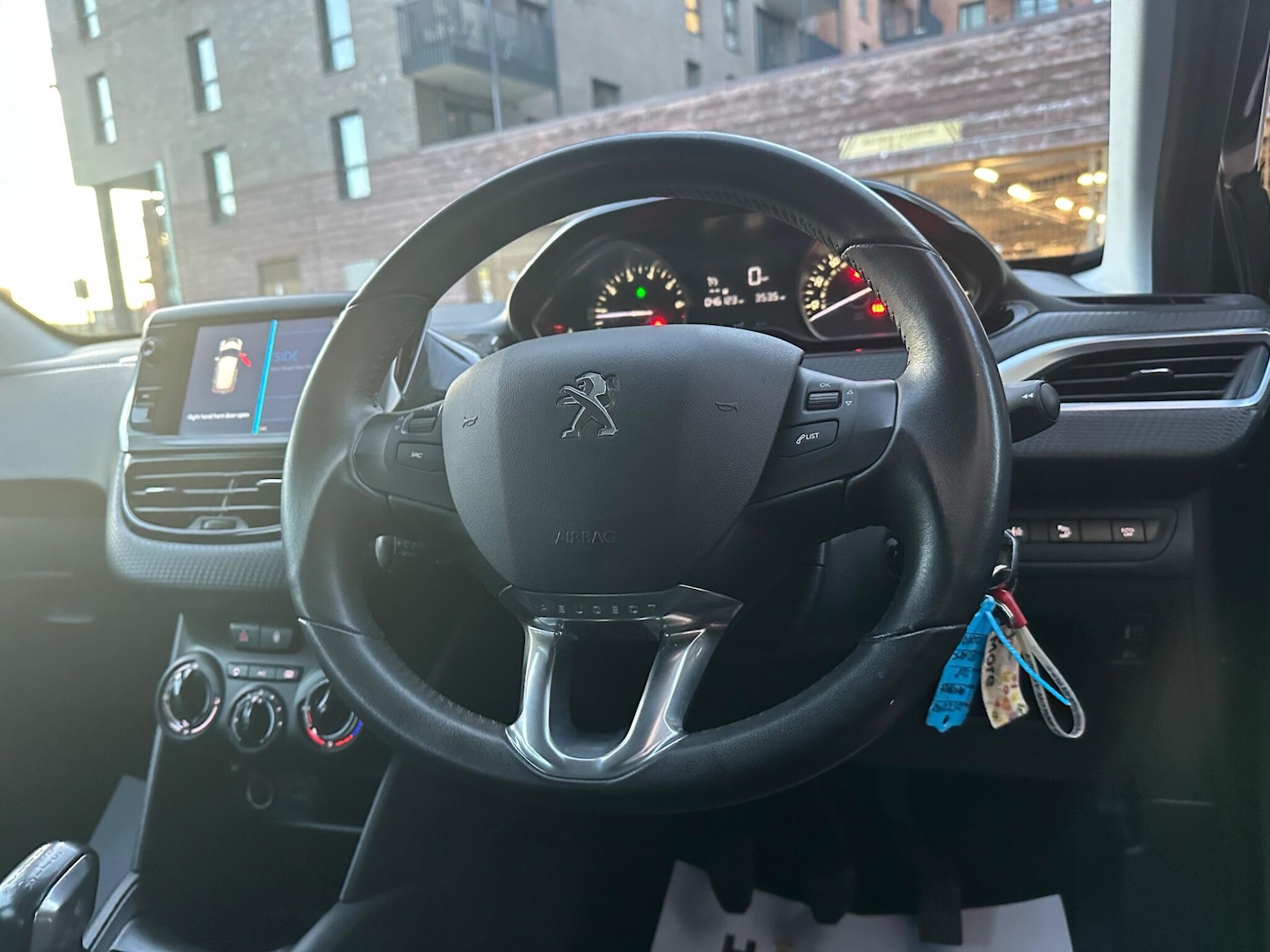 Used Peugeot 208 2019 for sale - 76671240: Photo 29