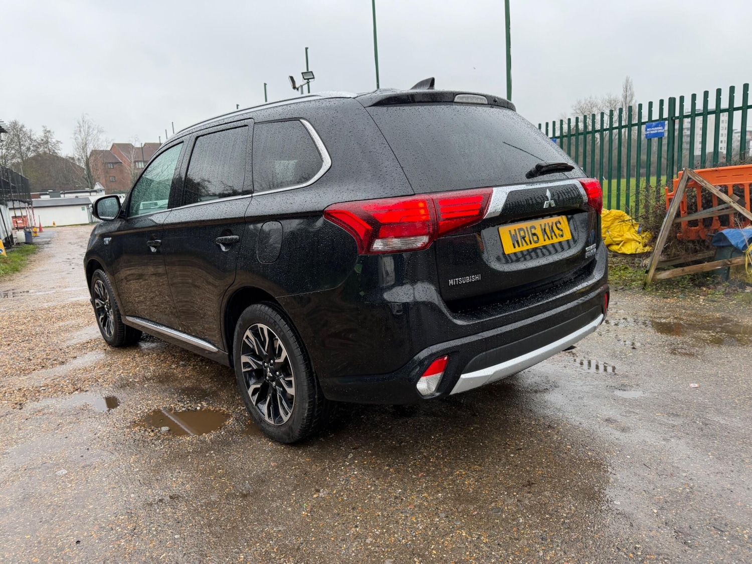 Used Mitsubishi Outlander 2016 for sale - 77479237: Photo 2