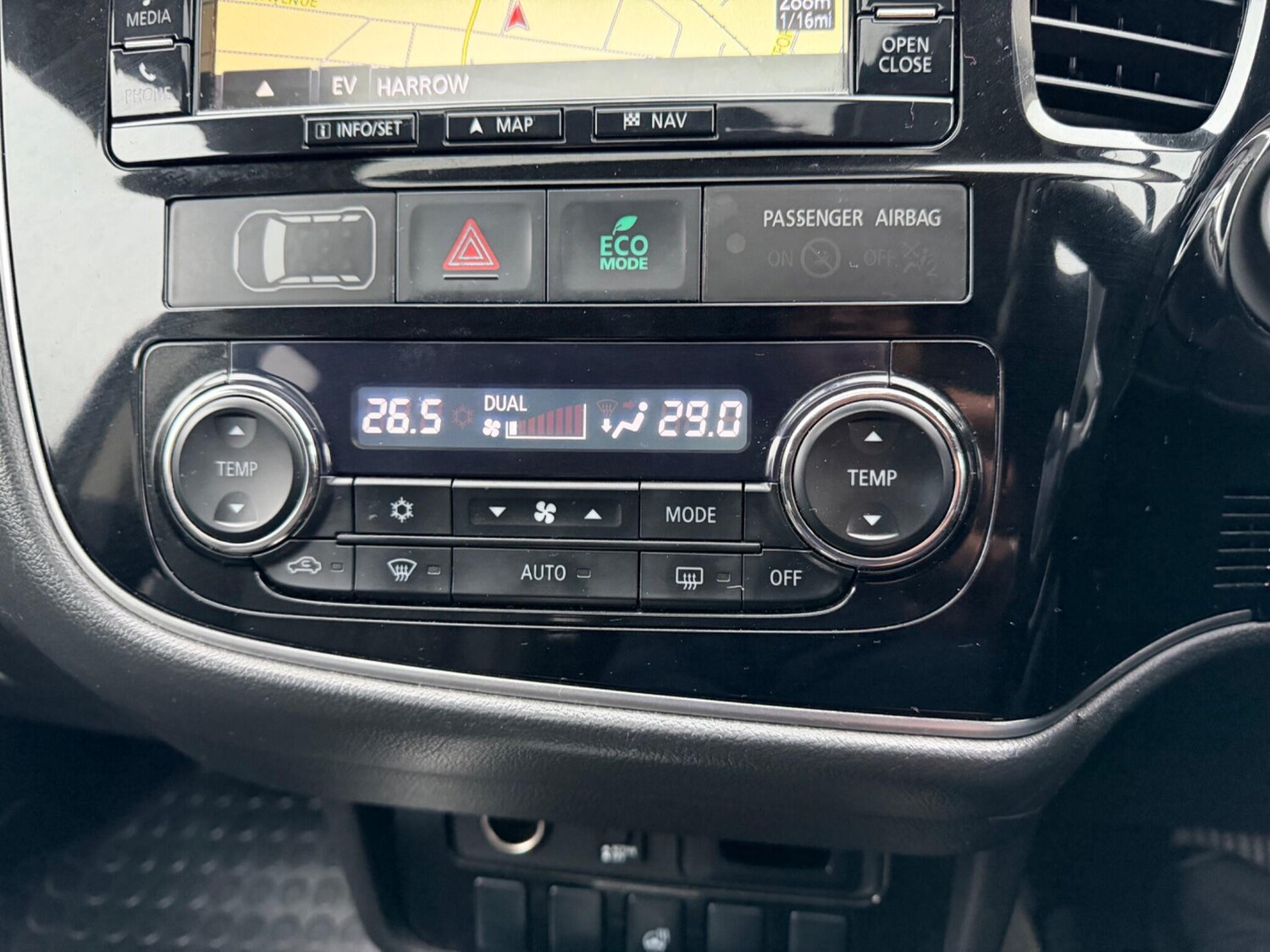 Used Mitsubishi Outlander 2016 for sale - 77479237: Photo 25