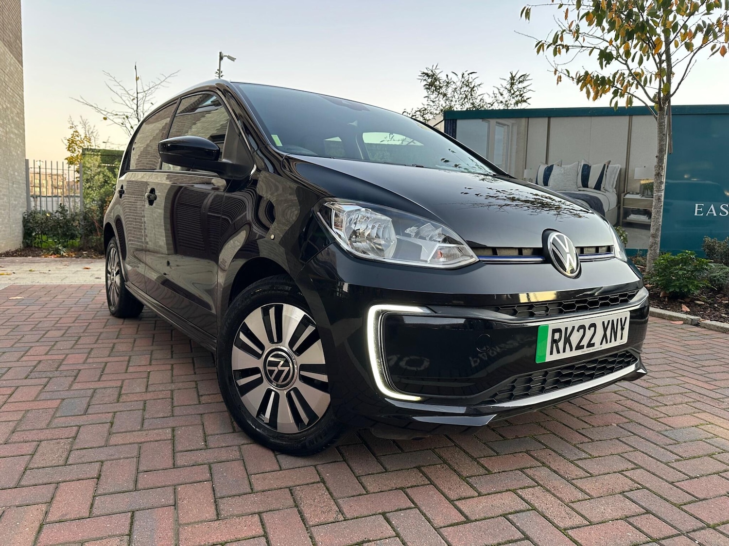 Used Volkswagen up! 2022 for sale - 76714896: Photo 1