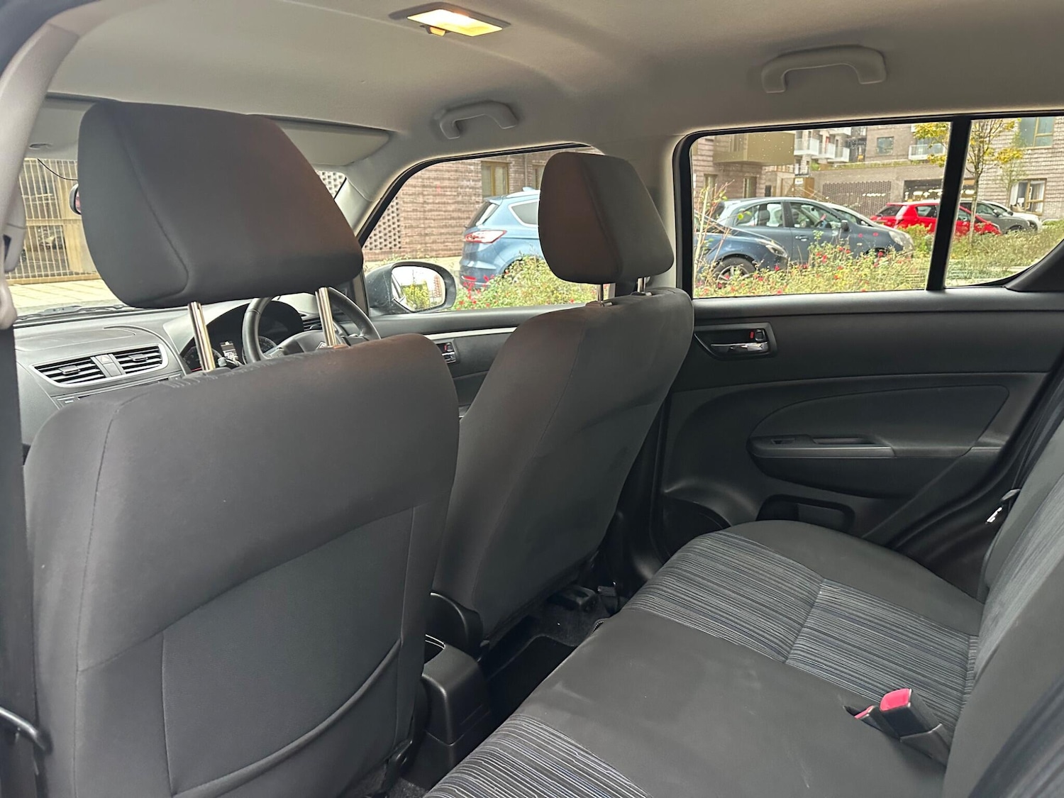 Used Suzuki Swift 2016 for sale - 76585343: Photo 21