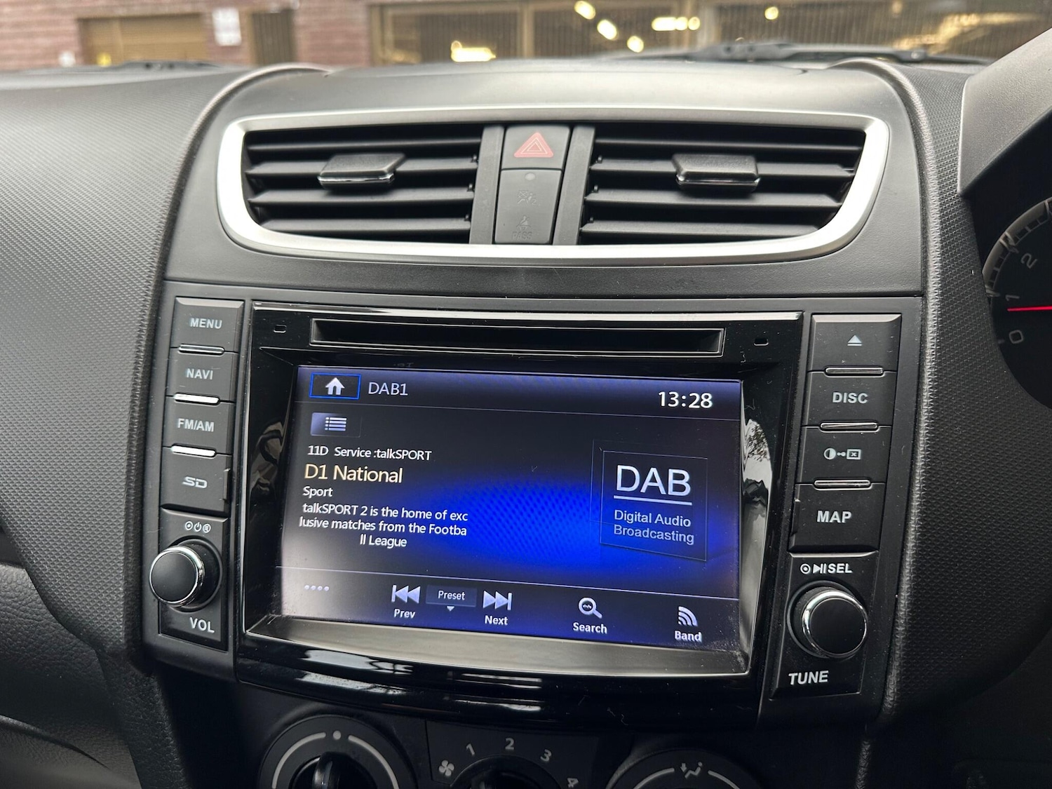 Used Suzuki Swift 2016 for sale - 76585343: Photo 28