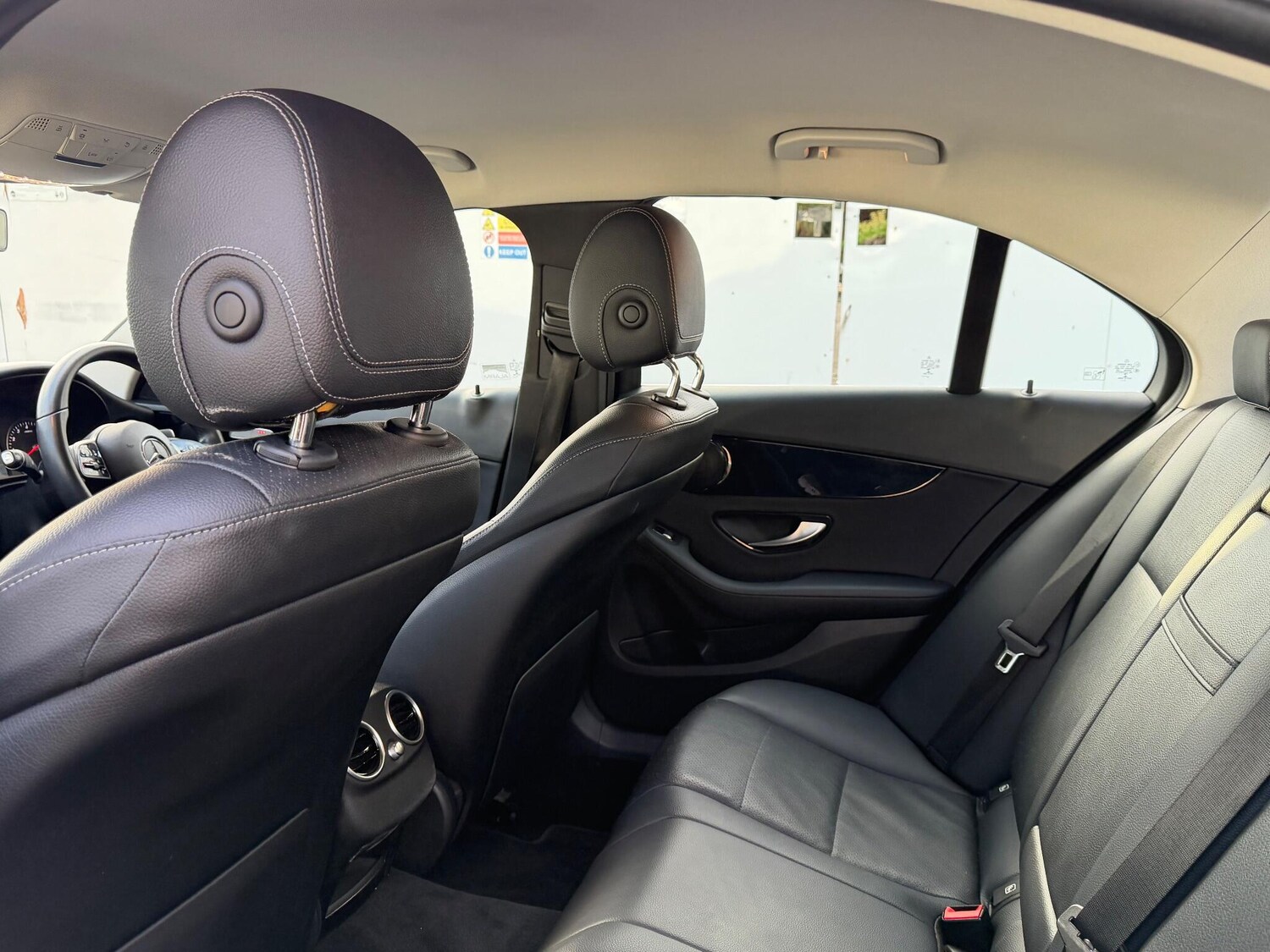 Used Mercedes-Benz C Class 2019 for sale - 76898818: Photo 32