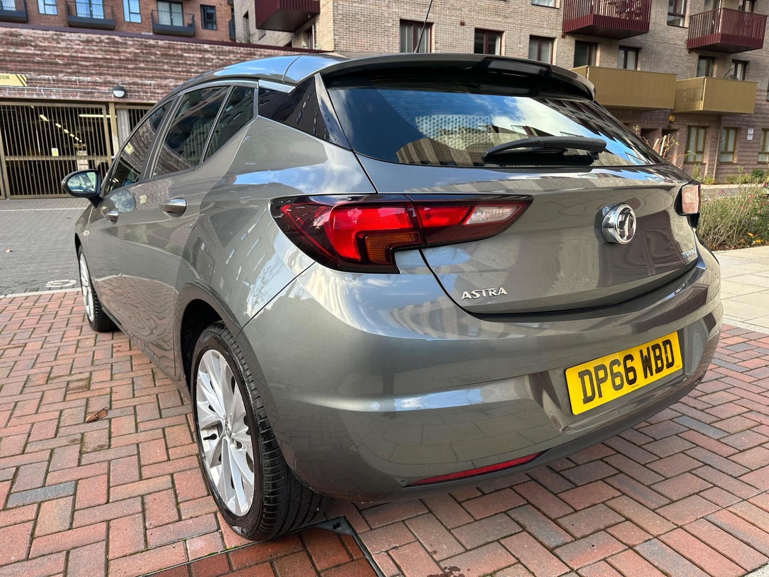 Used Vauxhall Astra 2016 for sale - 76667308: Photo 28
