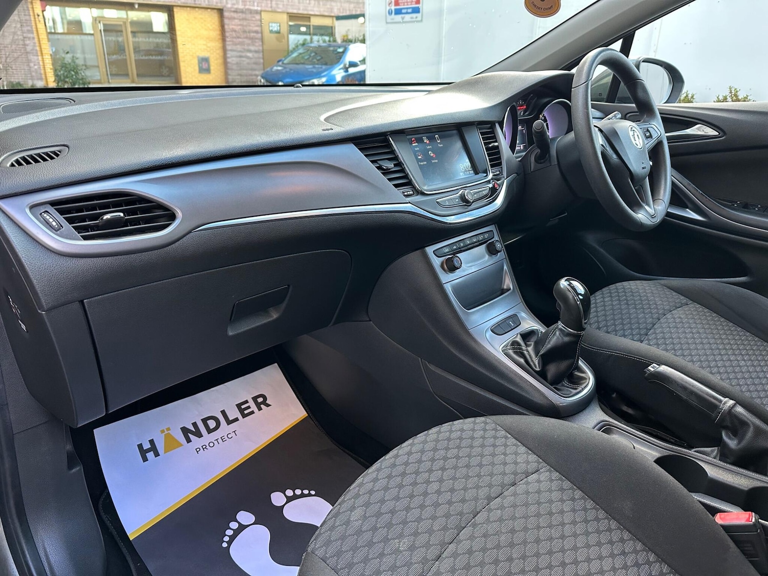 Used Vauxhall Astra 2016 for sale - 76667308: Photo 3