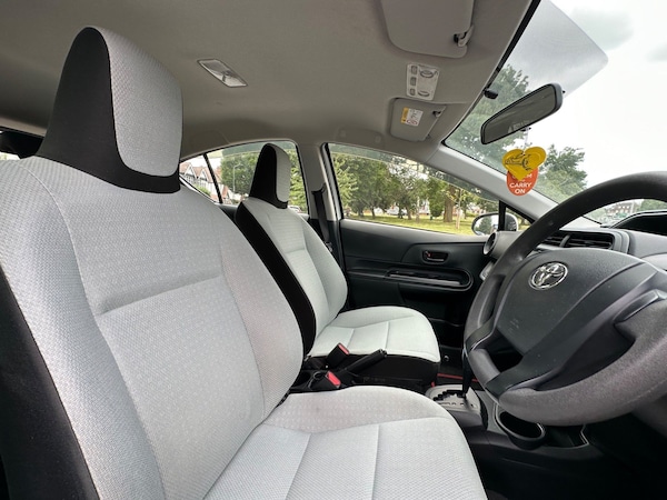 Used Toyota Aqua 2022 for sale - 74822490: Photo 24