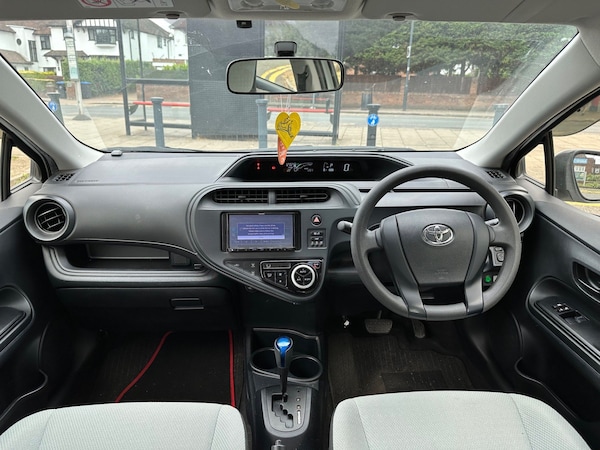 Used Toyota Aqua 2022 for sale - 74822490: Photo 29