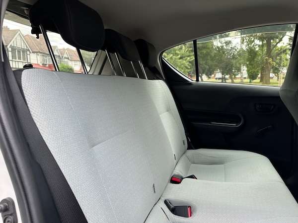 Used Toyota Aqua 2022 for sale - 74822490: Photo 31
