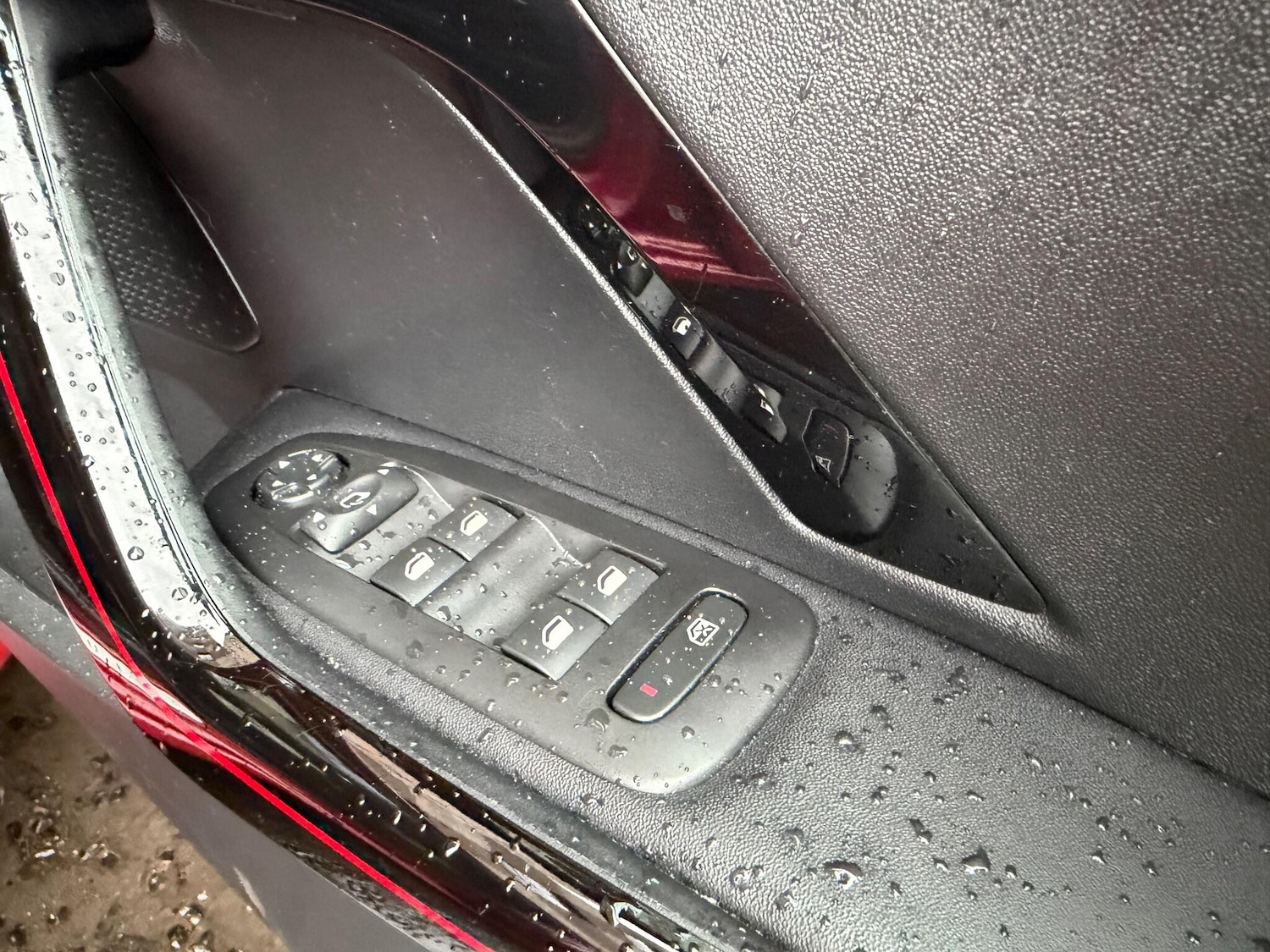 Used Peugeot 208 2019 for sale - 77215869: Photo 36