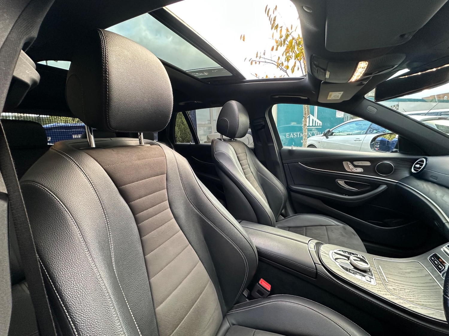 Used Mercedes-Benz E Class 2018 for sale - 76700648: Photo 28