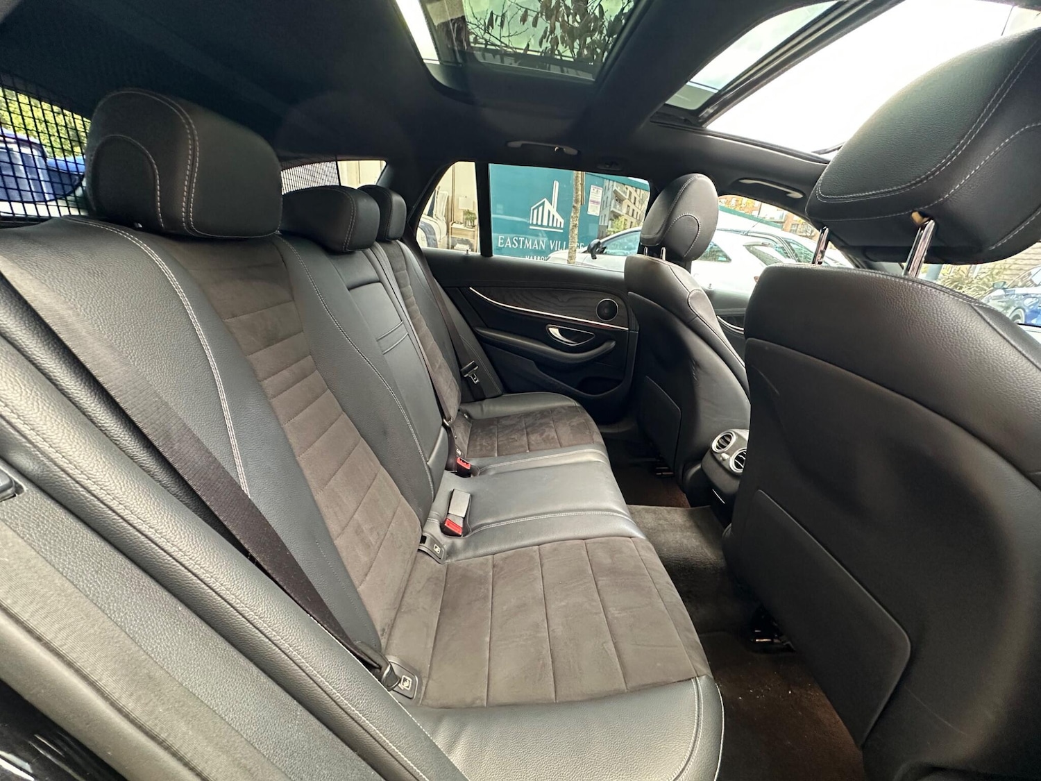 Used Mercedes-Benz E Class 2018 for sale - 76700648: Photo 30