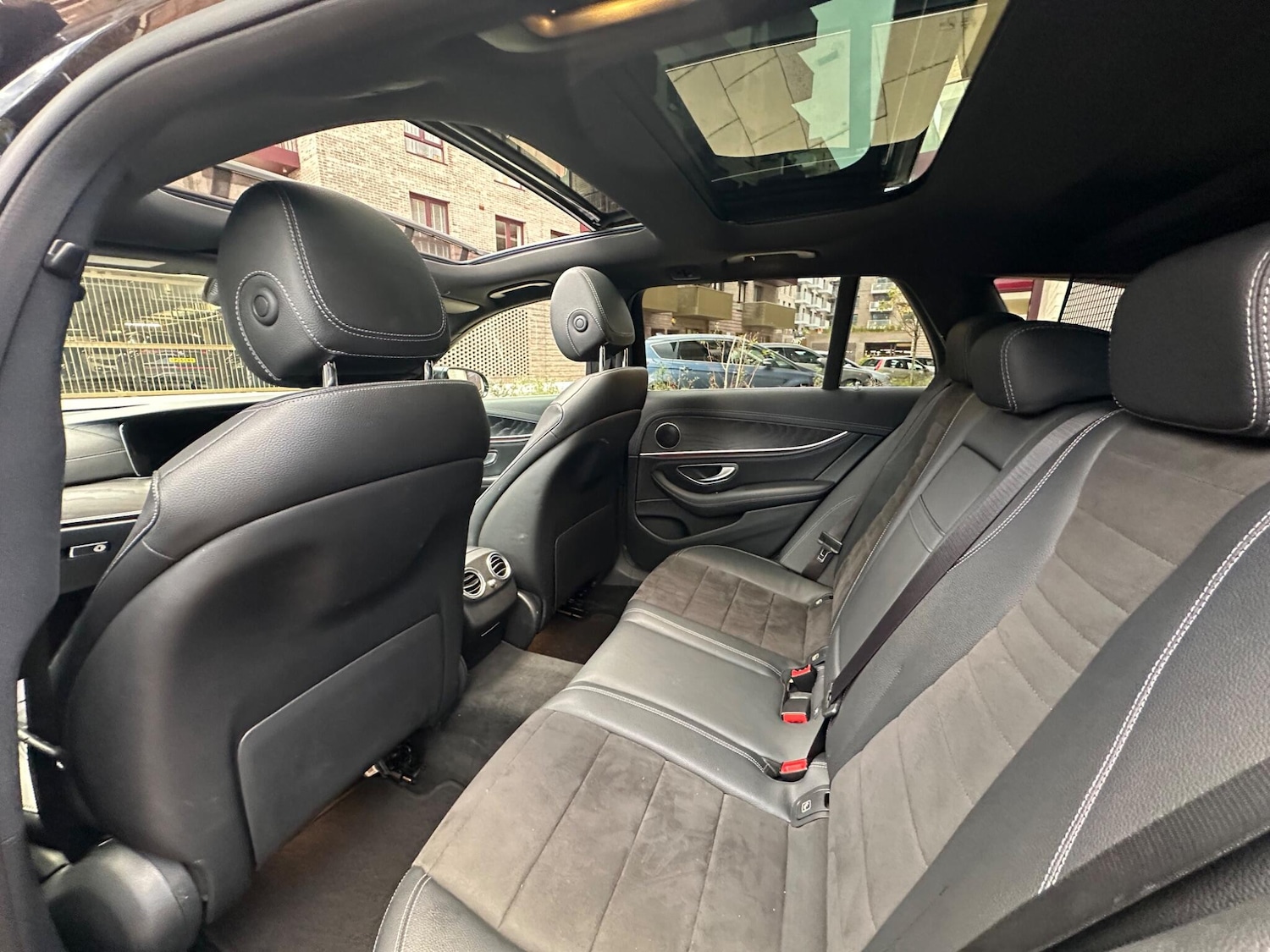 Used Mercedes-Benz E Class 2018 for sale - 76700648: Photo 31