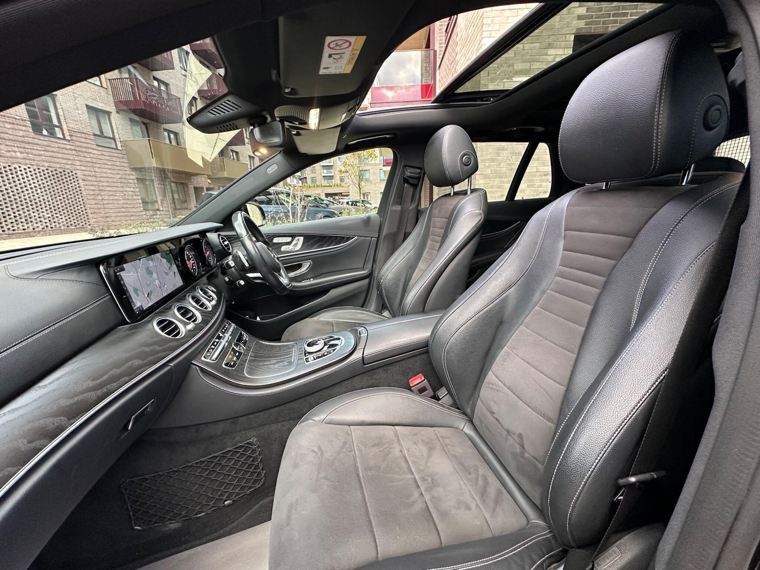 Used Mercedes-Benz E Class 2018 for sale - 76700648: Photo 44