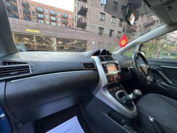 Used Toyota Verso 2015 for sale - 74622388: Photo