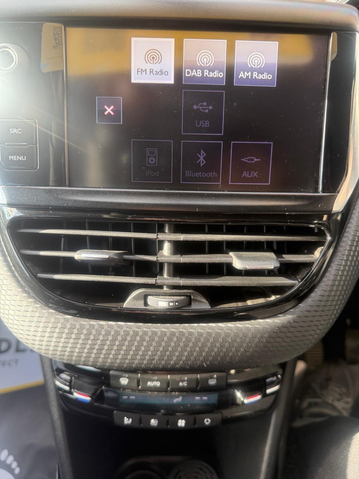 Used Peugeot 2008 2016 for sale - 76513045: Photo 20