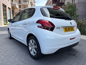 Used Peugeot 208 2018 for sale - 78898557: Photo